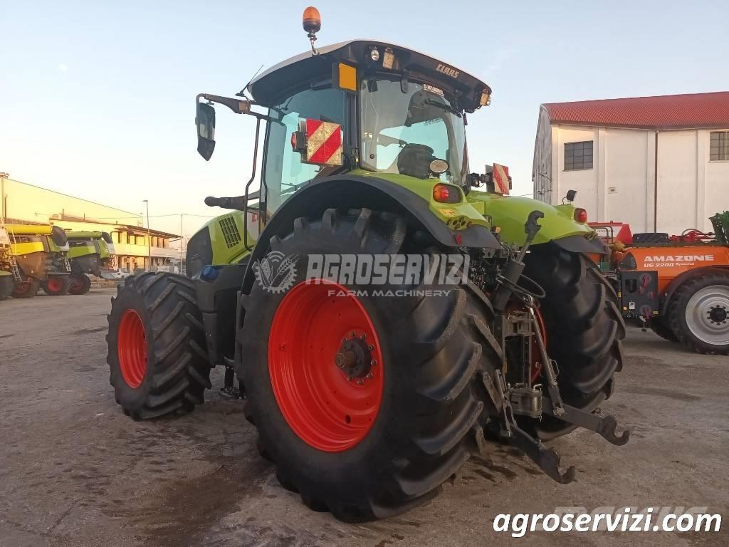 CLAAS Axion 830 トラクター
