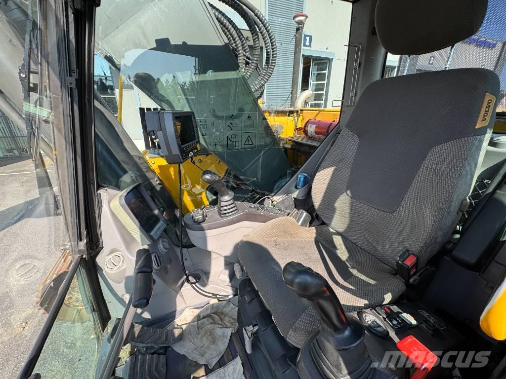Volvo ECR 305 C L 大型油圧ショベル12t以上（パワーショベル・ユンボ）