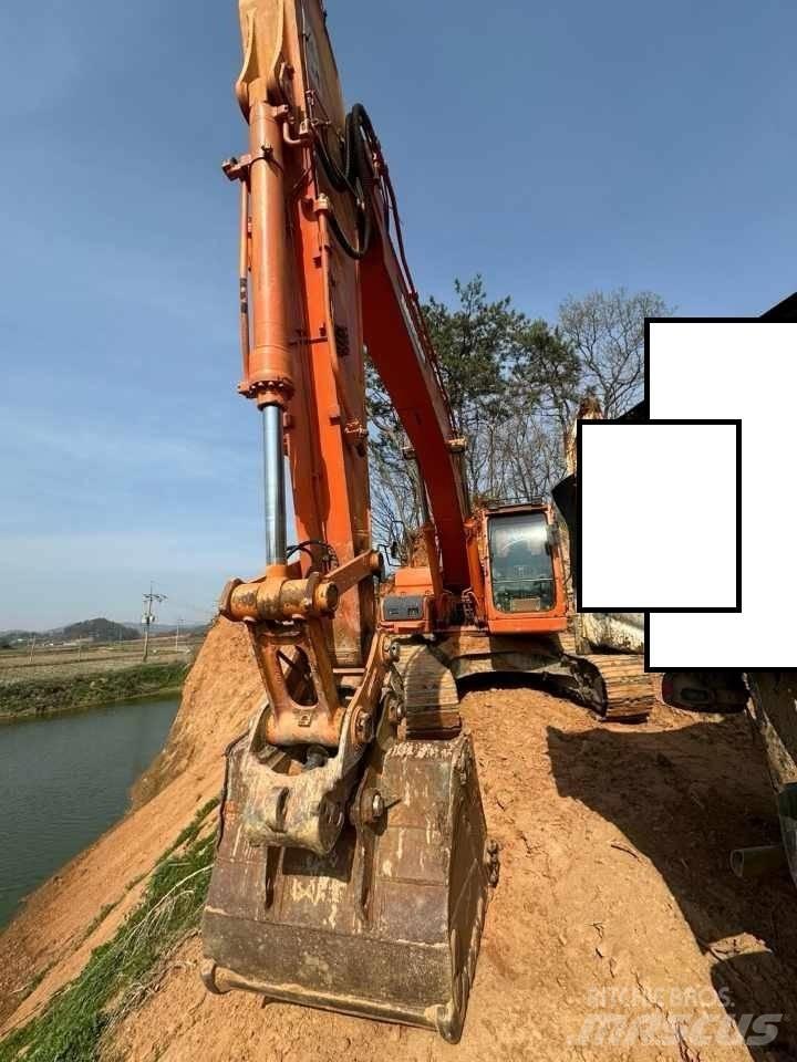 Doosan DX 220 LCA 大型油圧ショベル12t以上（パワーショベル・ユンボ）