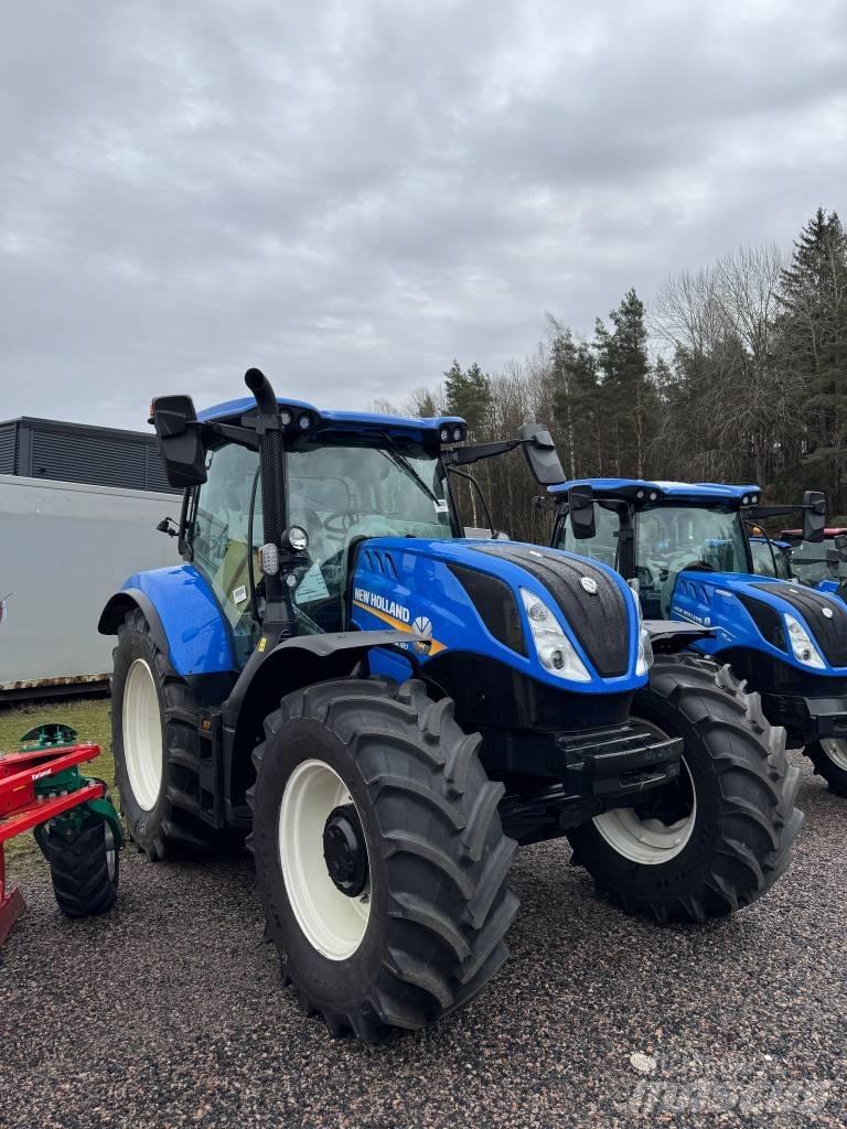 New Holland T6.180 トラクター