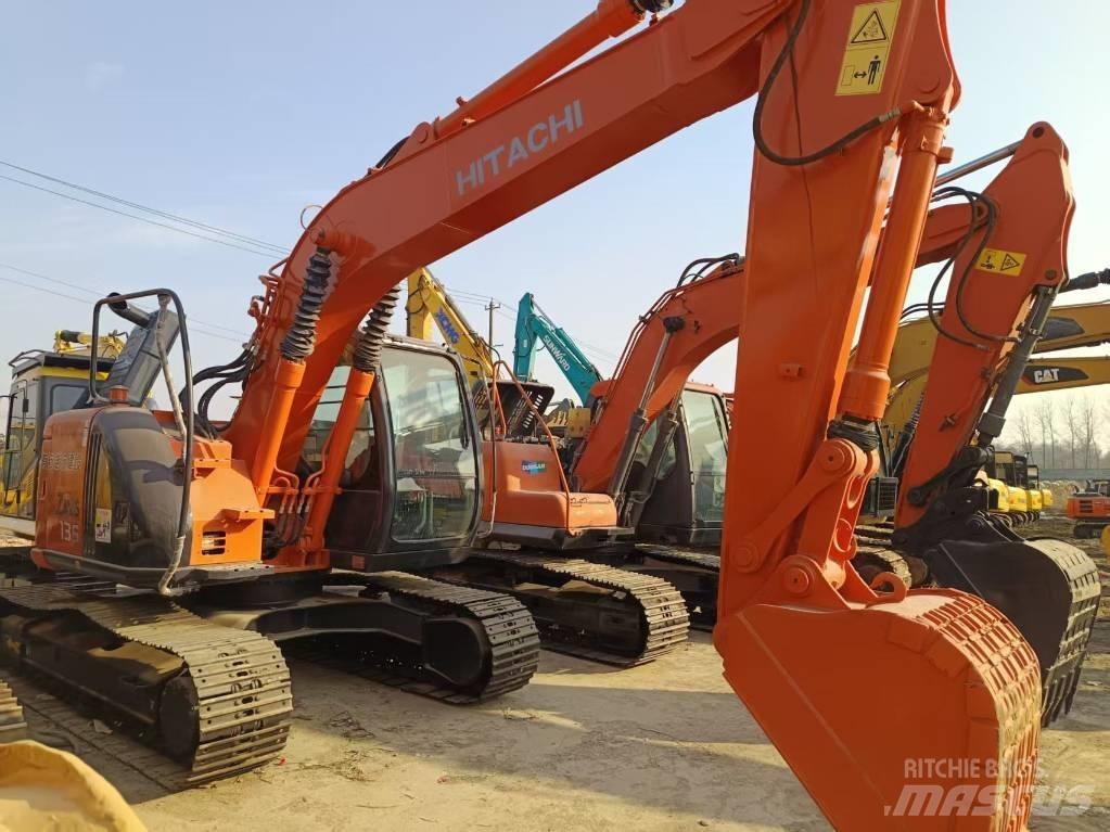 Hitachi ZX135 大型油圧ショベル12t以上（パワーショベル・ユンボ）