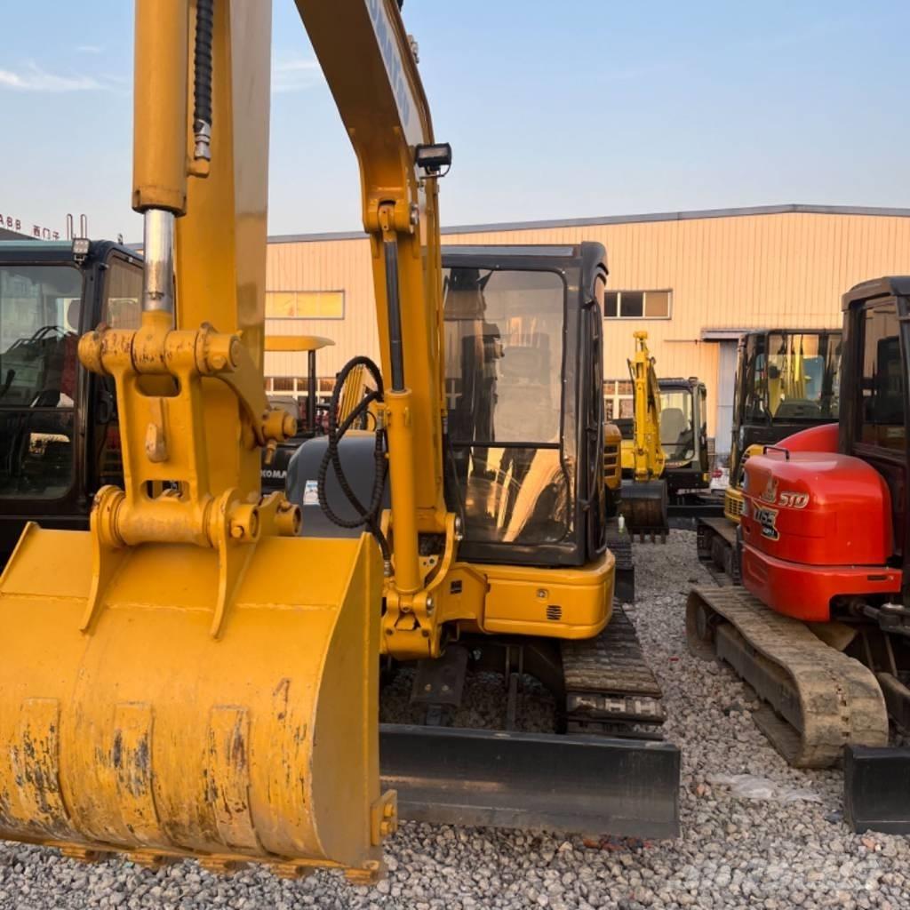 Komatsu PC 50 MR ミニ油圧ショベル 7t以下（ミニユンボ・ミニディガー）