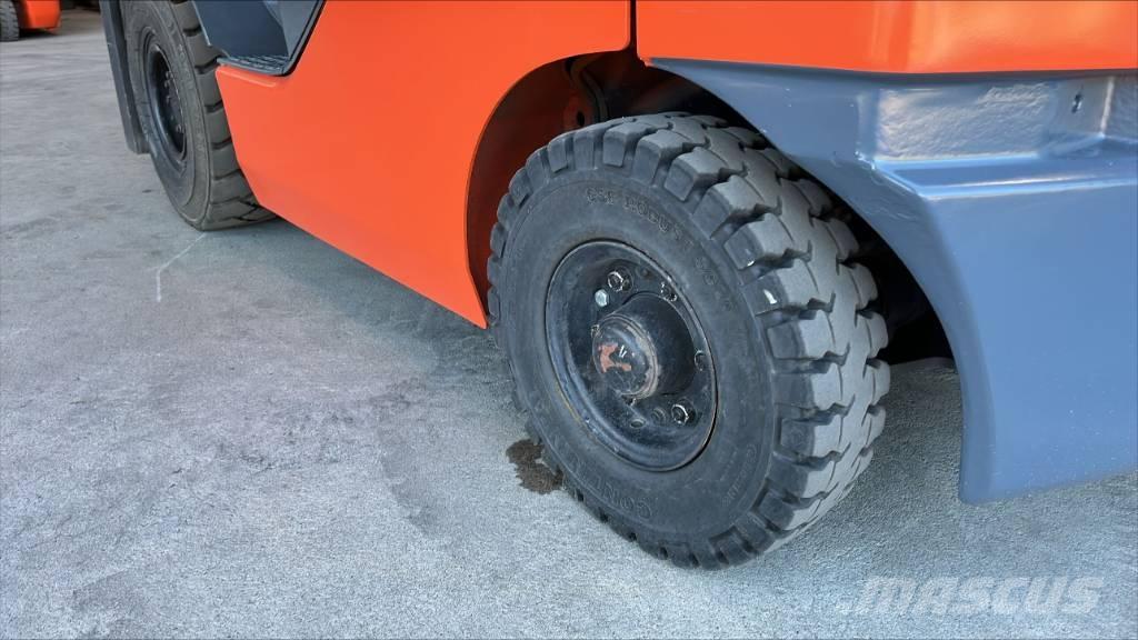 Toyota 02-8 FDF 18 ディーゼル・軽油