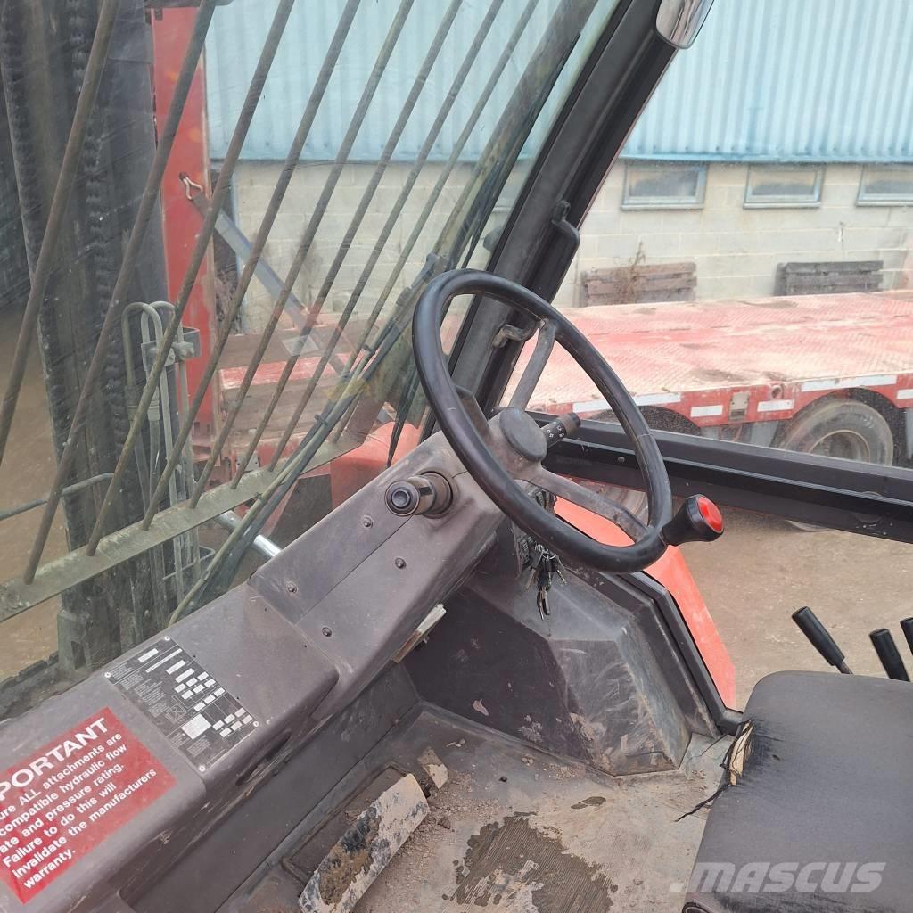 Manitou M 26.4 ラフターテレントラック