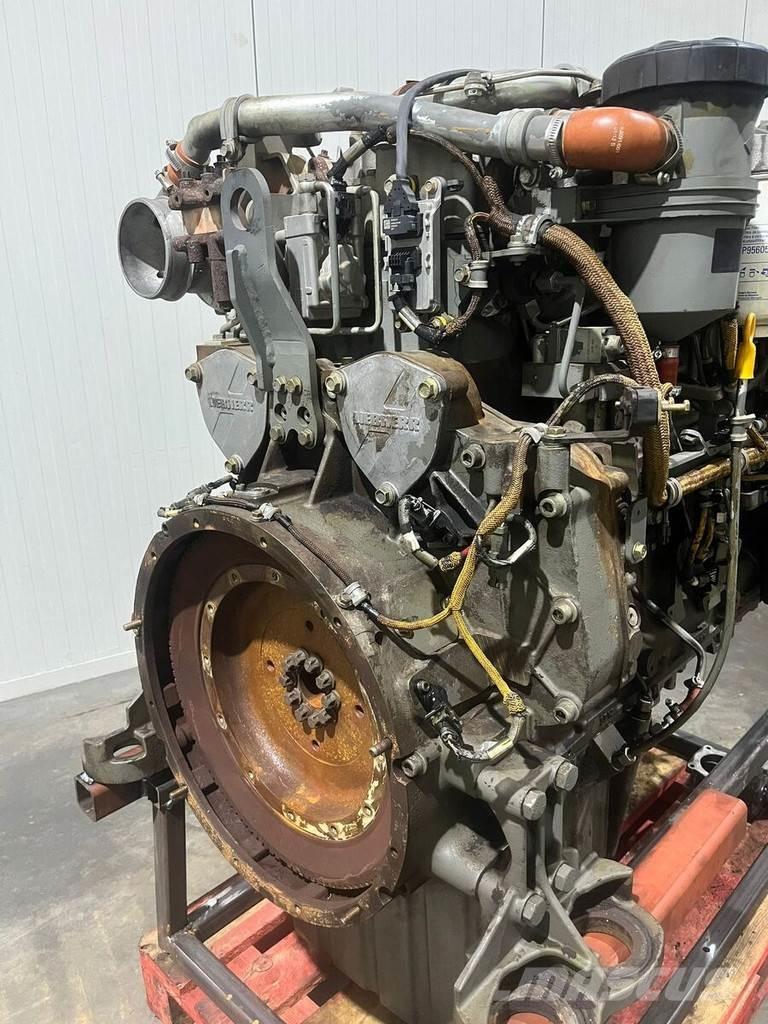 Liebherr D936 A7 エンジン