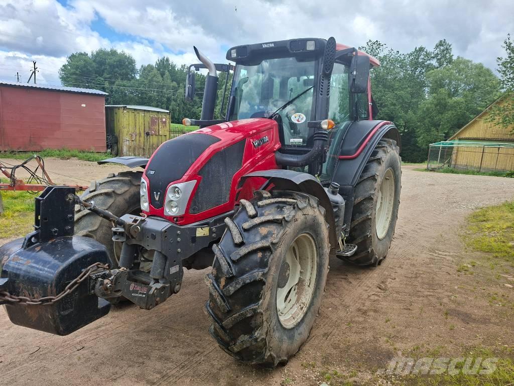 Valtra N 123 トラクター