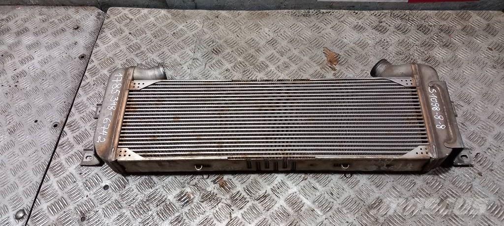 Scania R 440 1785348 ラジエター