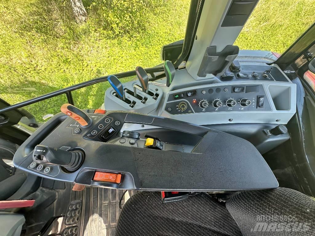 Valtra G 135 Active トラクター