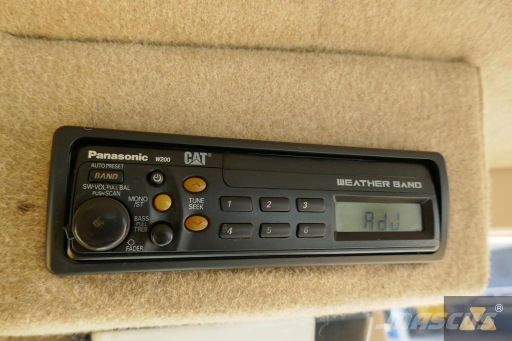 CAT 140H モーターグレーダー