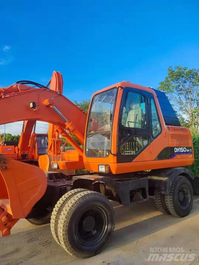 Doosan DH 150 W-7 ホイール式油圧ショベル（パワーショベル・ユンボ・バックホー）