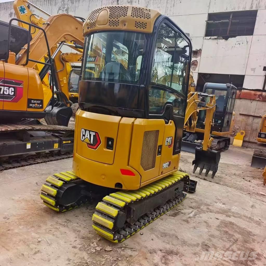 CAT 302 CR ミニ油圧ショベル 7t以下（ミニユンボ・ミニディガー）