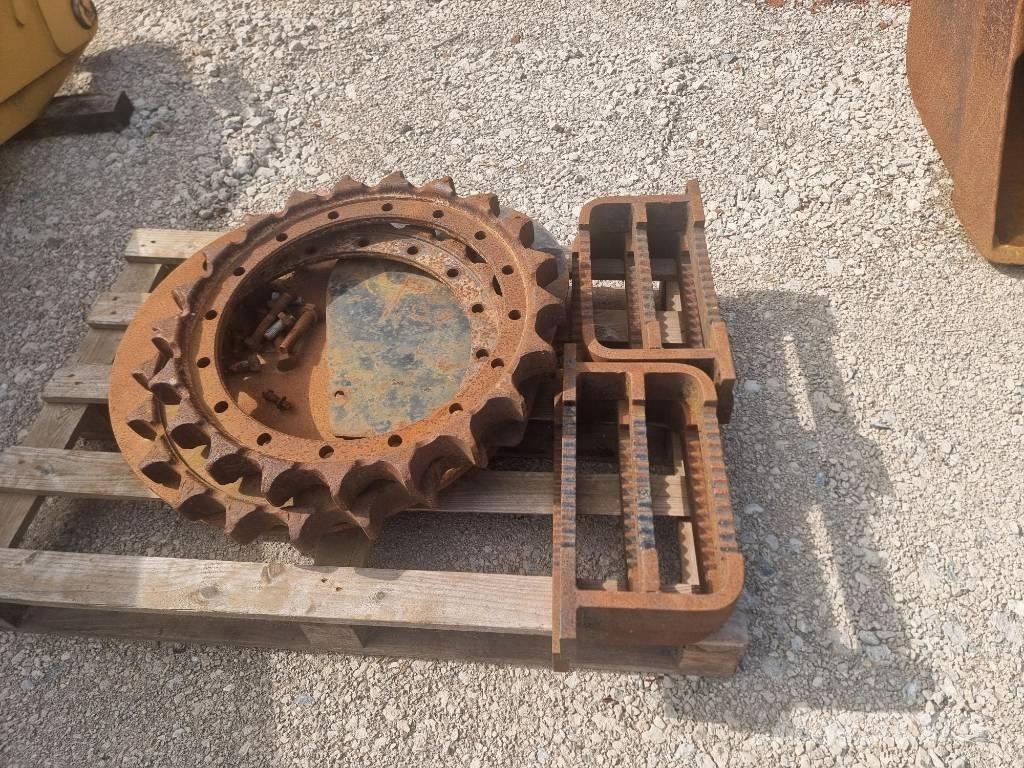 CAT 320 D FOR PARTS 大型油圧ショベル12t以上（パワーショベル・ユンボ）