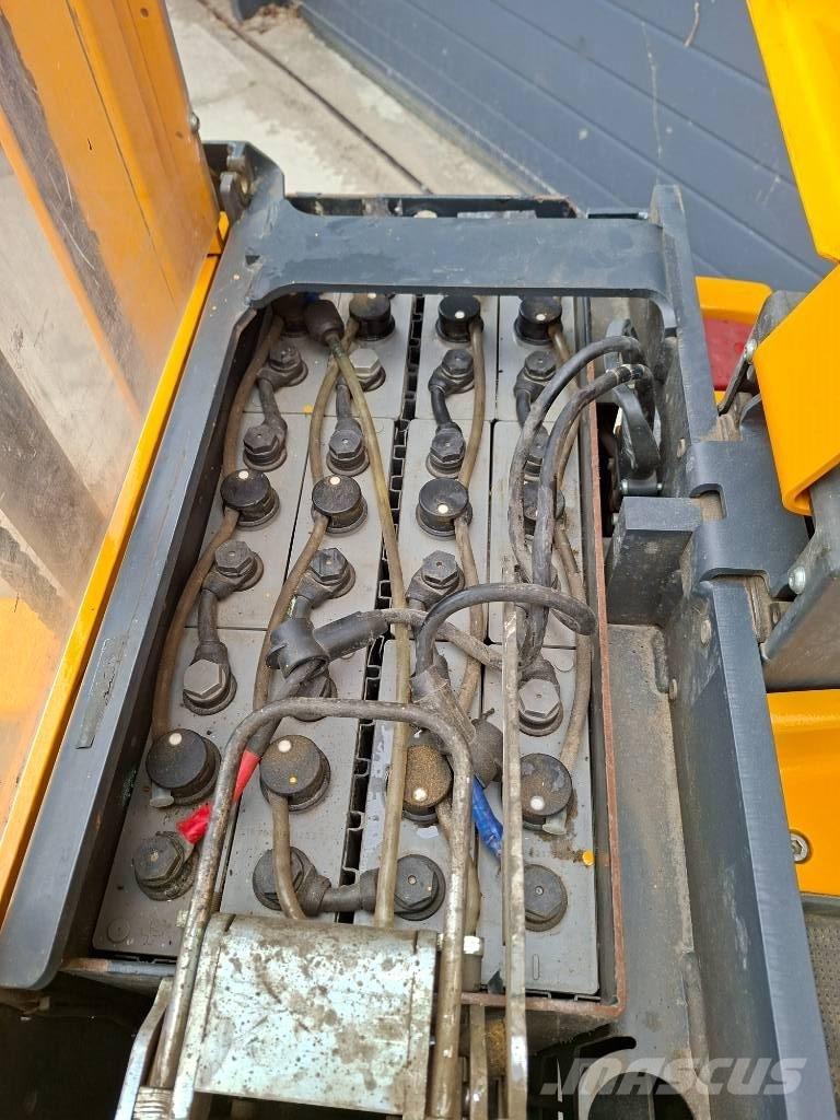 Jungheinrich EJD 220 ウォーキンフォークリフト