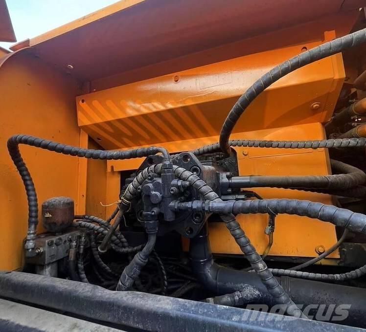 Hyundai R330LC-9T 大型油圧ショベル12t以上（パワーショベル・ユンボ）