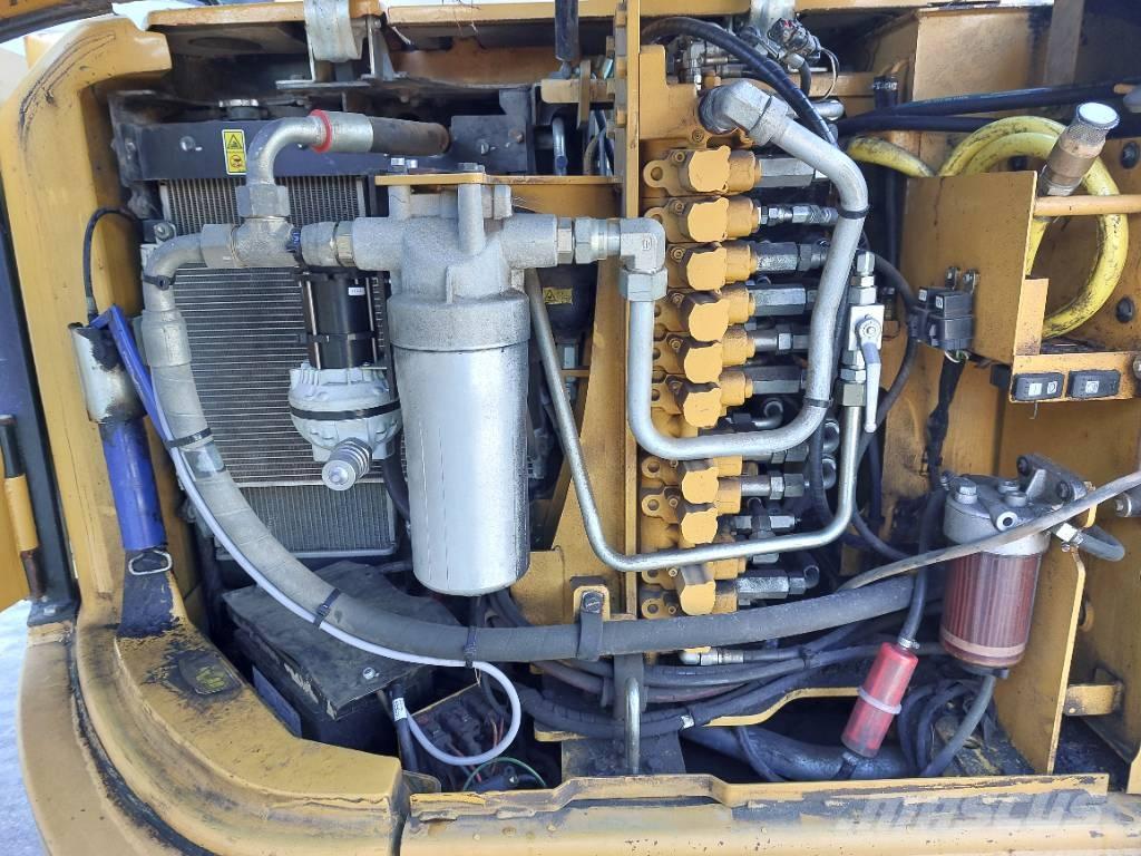 CAT 308E 中型油圧ショベル 7ｔ-12ｔ（ユンボ・パワーショベル・バックホー）