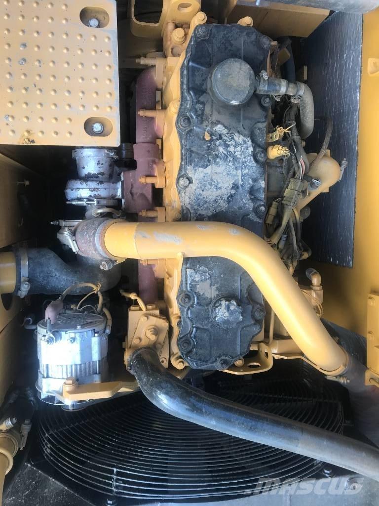 CAT 325 D L 大型油圧ショベル12t以上（パワーショベル・ユンボ）