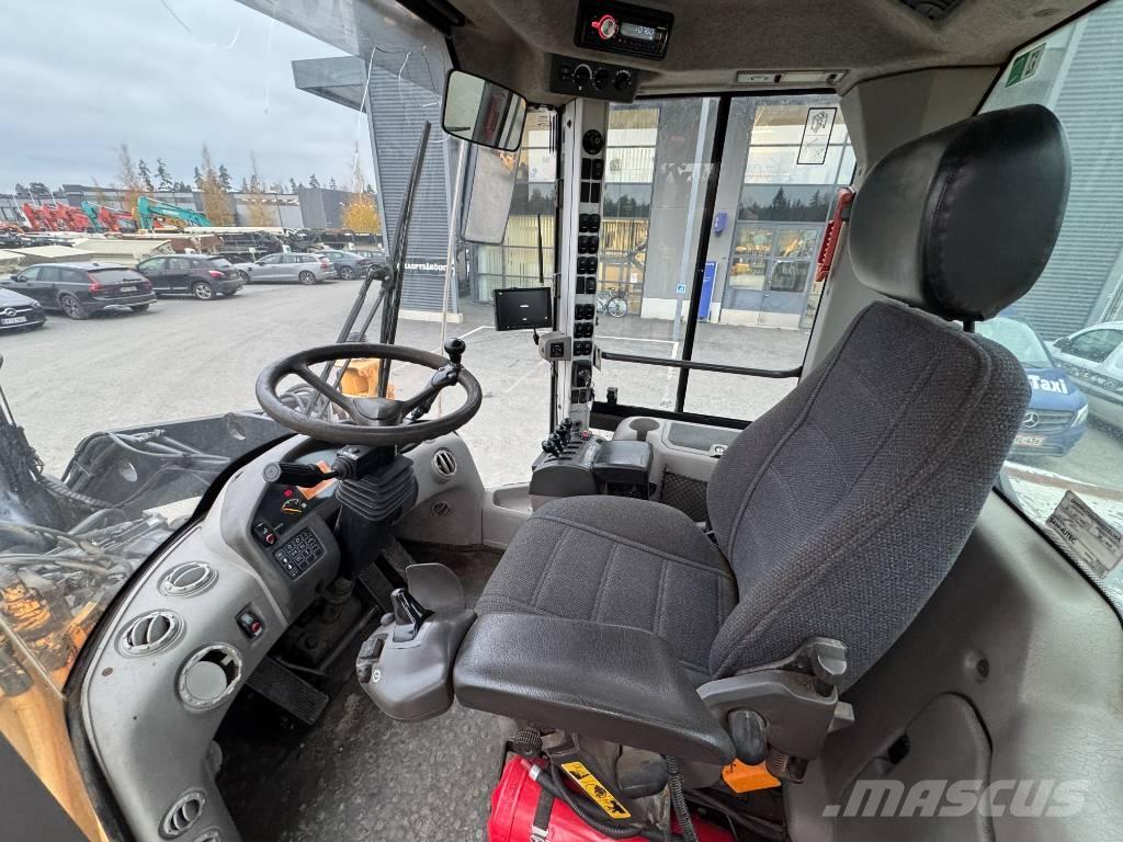 Volvo L 120 F ホイールローダー・タイヤショベル