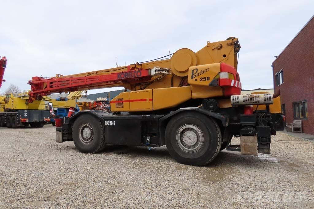 Kobelco RK 250-3 ラフテレーンクレーン