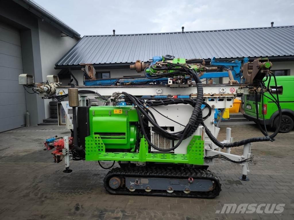 Comacchio MC 305 クローラドリル