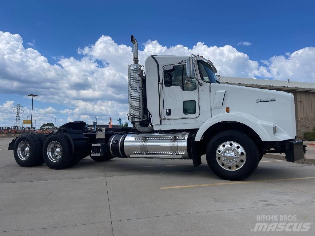 Kenworth T 800 中古トラクターヘッド | トレーラーヘッド