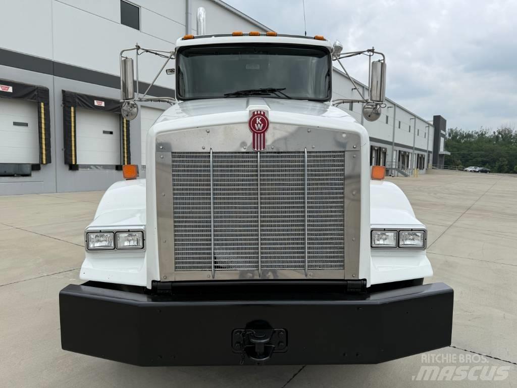 Kenworth T 800 中古トラクターヘッド | トレーラーヘッド