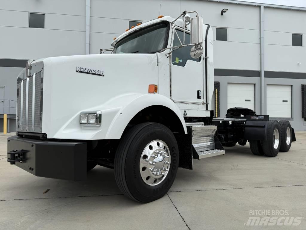 Kenworth T 800 中古トラクターヘッド | トレーラーヘッド