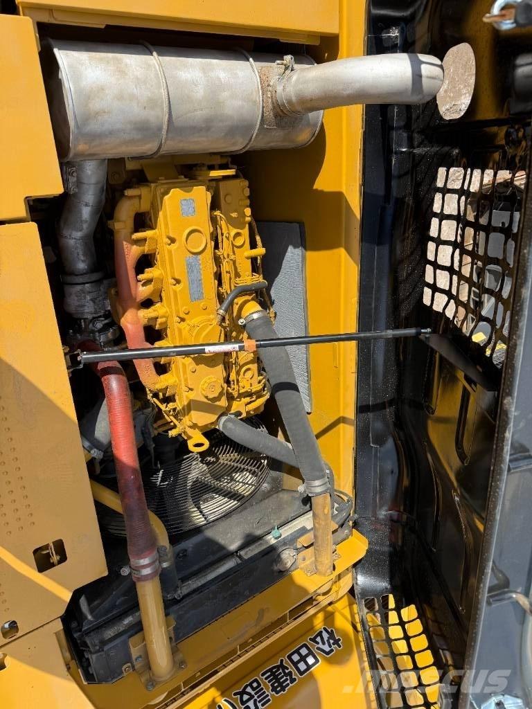 CAT 320D2 ミニ油圧ショベル 7t以下（ミニユンボ・ミニディガー）