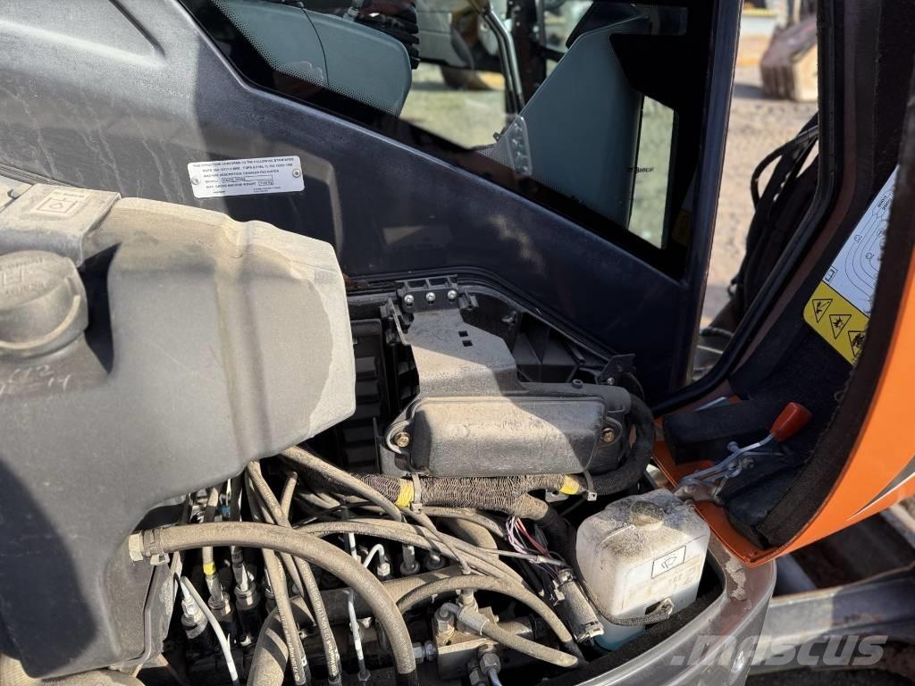 Develon DX 35 Z ミニ油圧ショベル 7t以下（ミニユンボ・ミニディガー）