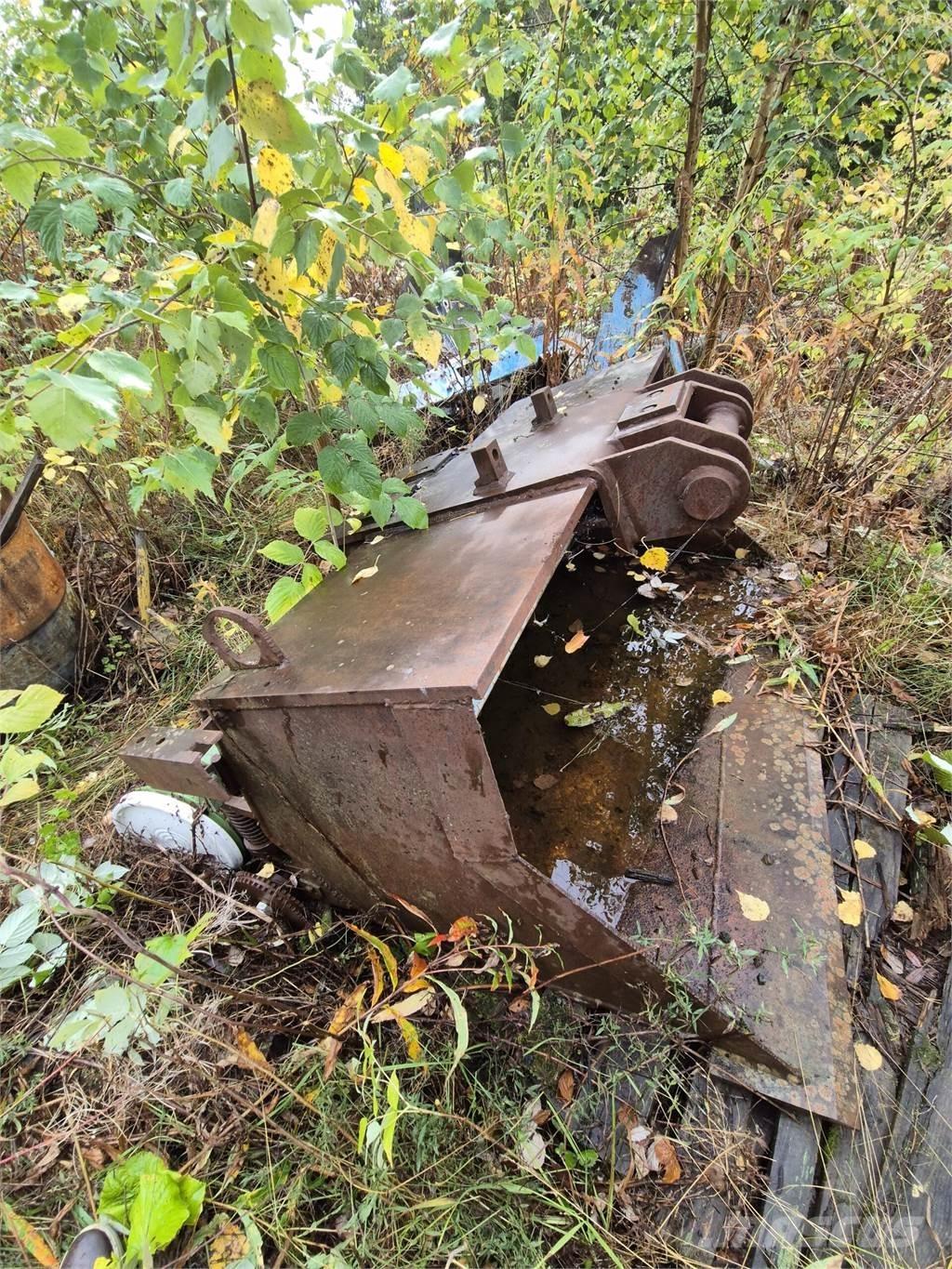  Jyrsinkauha バケット