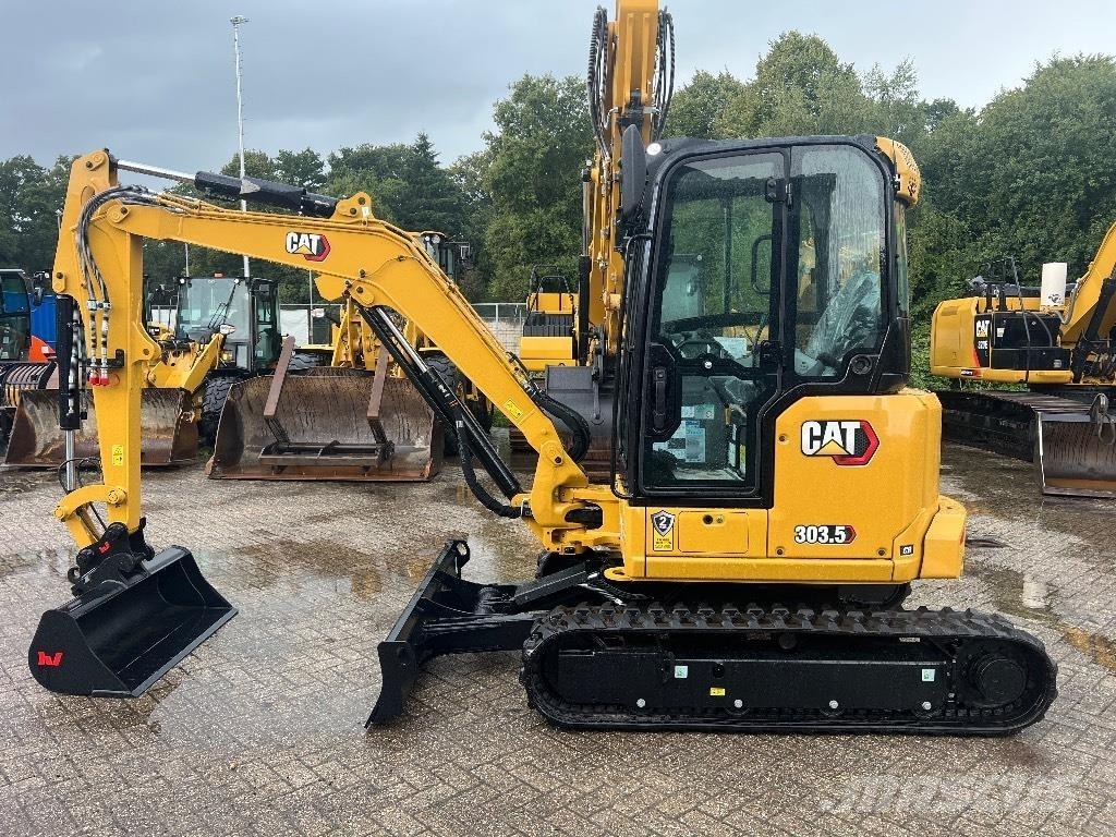 CAT 303.5 CR ミニ油圧ショベル 7t以下（ミニユンボ・ミニディガー）