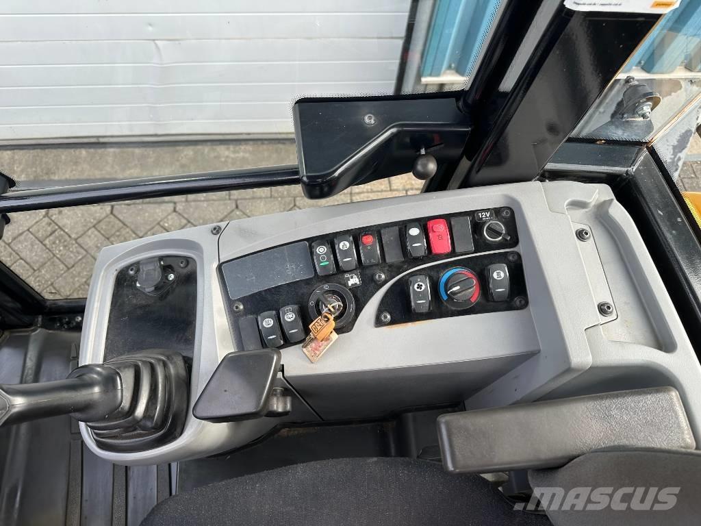 CAT 907 H 2 ホイールローダー・タイヤショベル