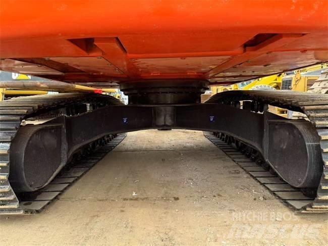 Doosan DX 225 LC 大型油圧ショベル12t以上（パワーショベル・ユンボ）
