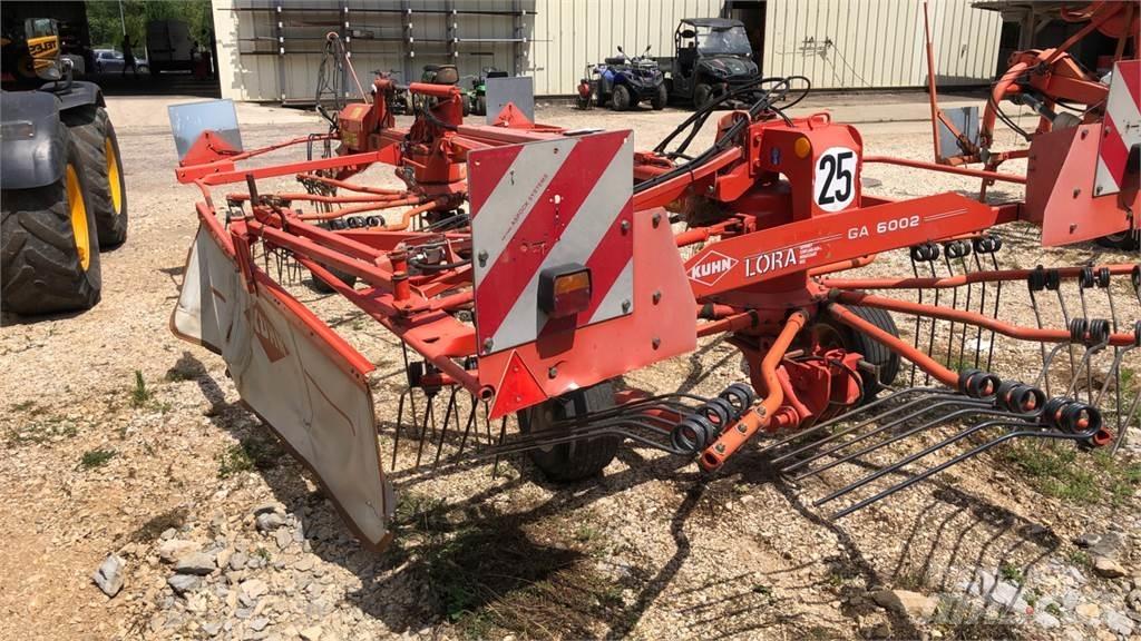 Kuhn GA 6002 ウィンドローア/レーキ