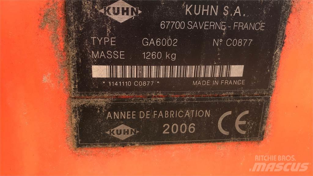 Kuhn GA 6002 ウィンドローア/レーキ