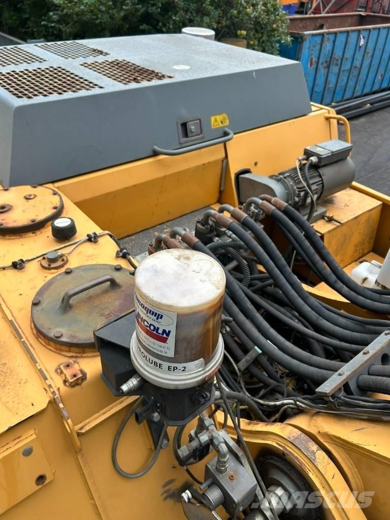Liebherr 934 B 廃棄物／工業産廃処理機