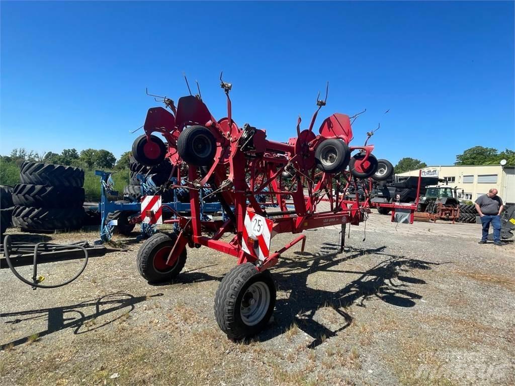 Lely Lotus 900 テッダー・テッダーレーキ