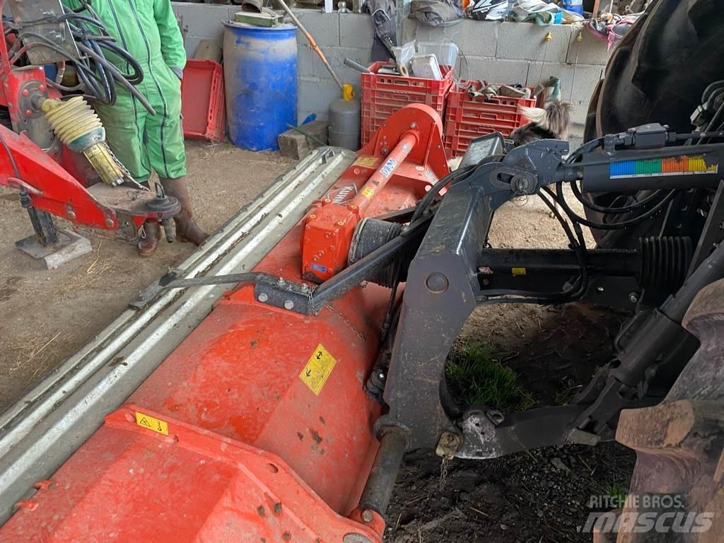 Kuhn BP 305 クラッシャー固定式