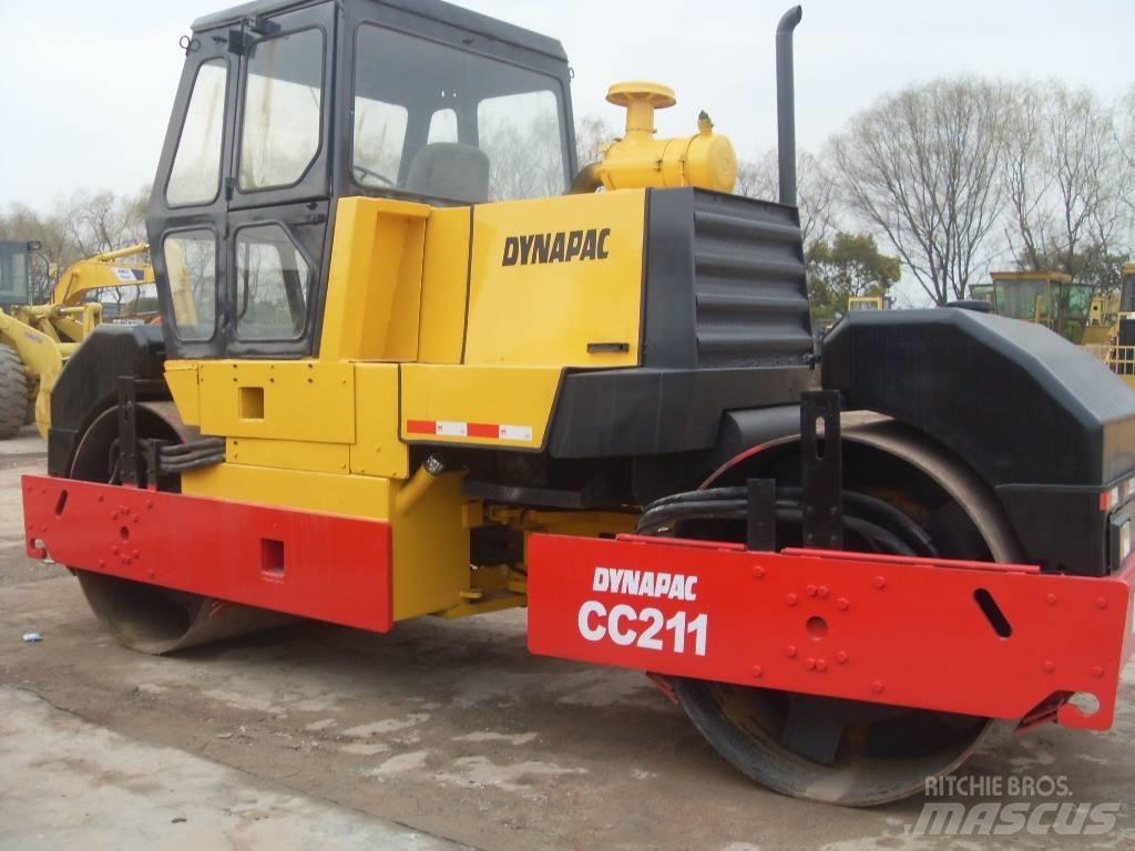 Dynapac CC 211 タンデムローラ
