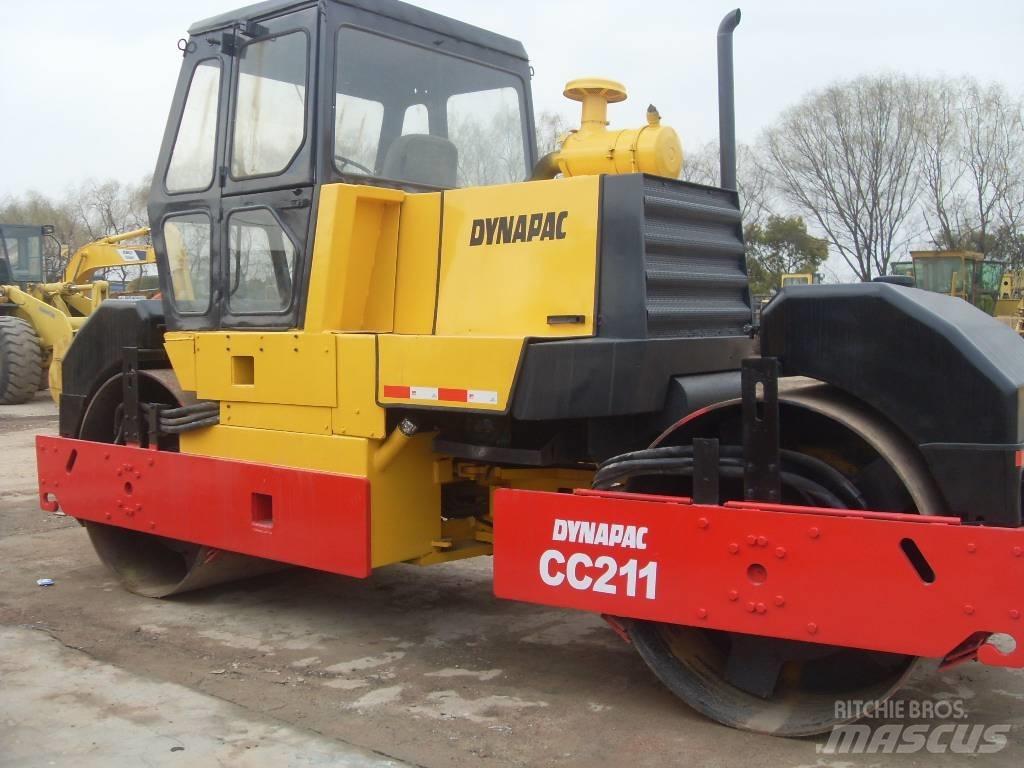 Dynapac CC 211 タンデムローラ