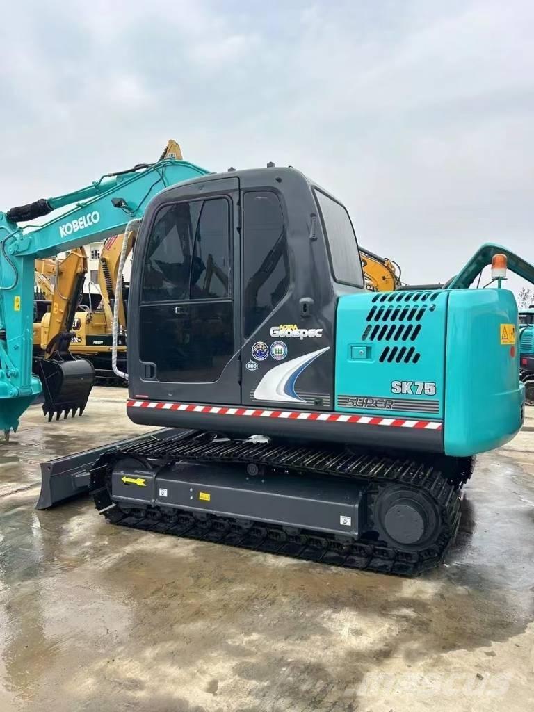 Kobelco SK 75 大型油圧ショベル12t以上（パワーショベル・ユンボ）