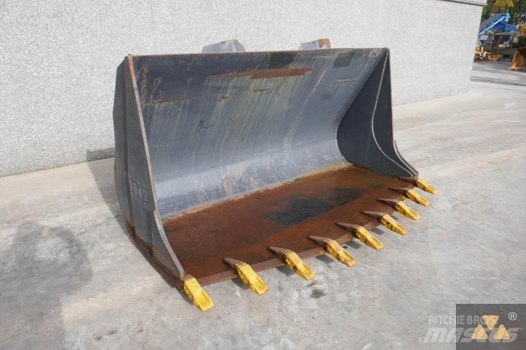 Volvo L120B Bucket バケット