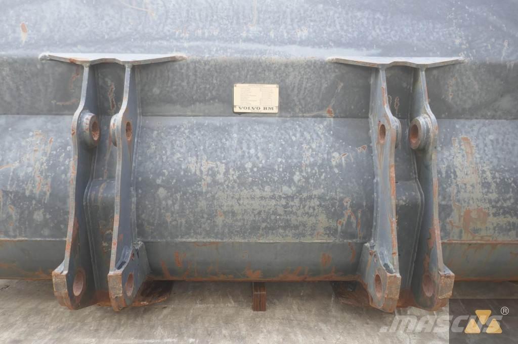 Volvo L120B Bucket バケット