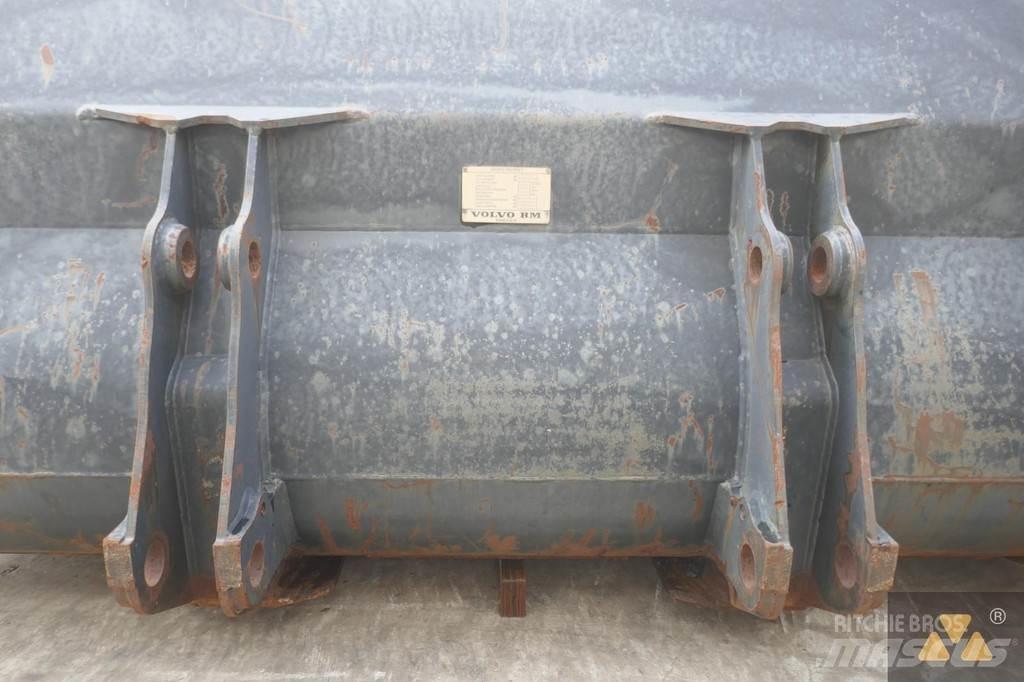 Volvo L120B Bucket バケット