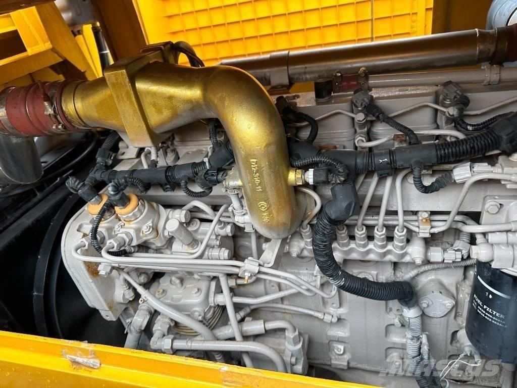 XCMG QY25KC ラフテレーンクレーン