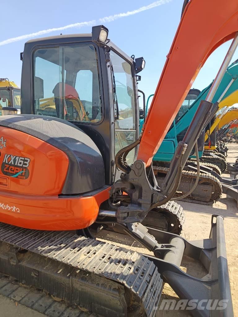 Kubota KX 163 ミニ油圧ショベル 7t以下（ミニユンボ・ミニディガー）