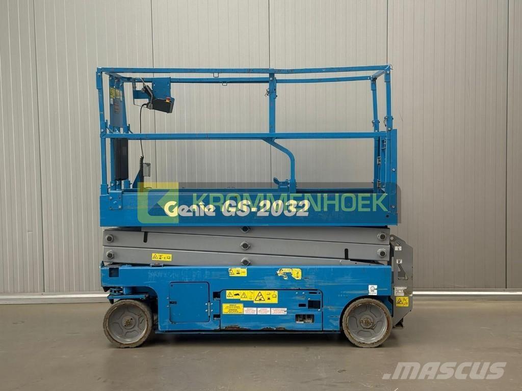 Genie GS 2032 シザースリフト