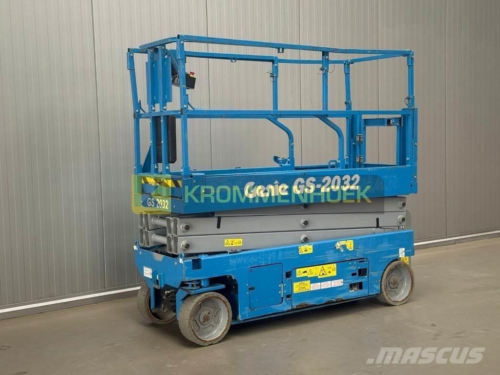 Genie GS 2032 シザースリフト