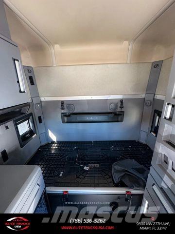 Mack Anthem その他トラック