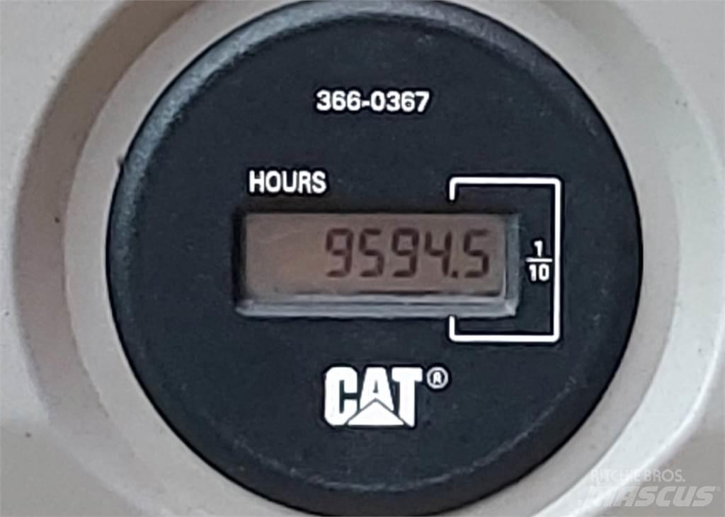 CAT 326FLN 大型油圧ショベル12t以上（パワーショベル・ユンボ）