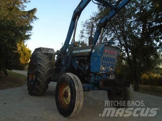 Ford 5000 5000 トラクター